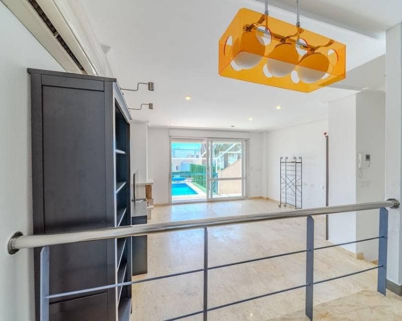 3 soveværelse Byhus til salg i Campoamor med swimmingpool garage - € 450.000 (Ref: 9997902)