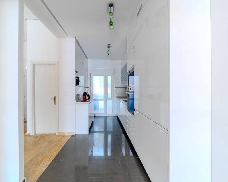 3 soveværelse Byhus til salg i Campoamor med swimmingpool garage - € 450.000 (Ref: 9997902)