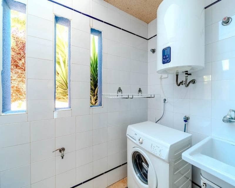3 soveværelse Byhus til salg i Campoamor med swimmingpool garage - € 450.000 (Ref: 9997902)