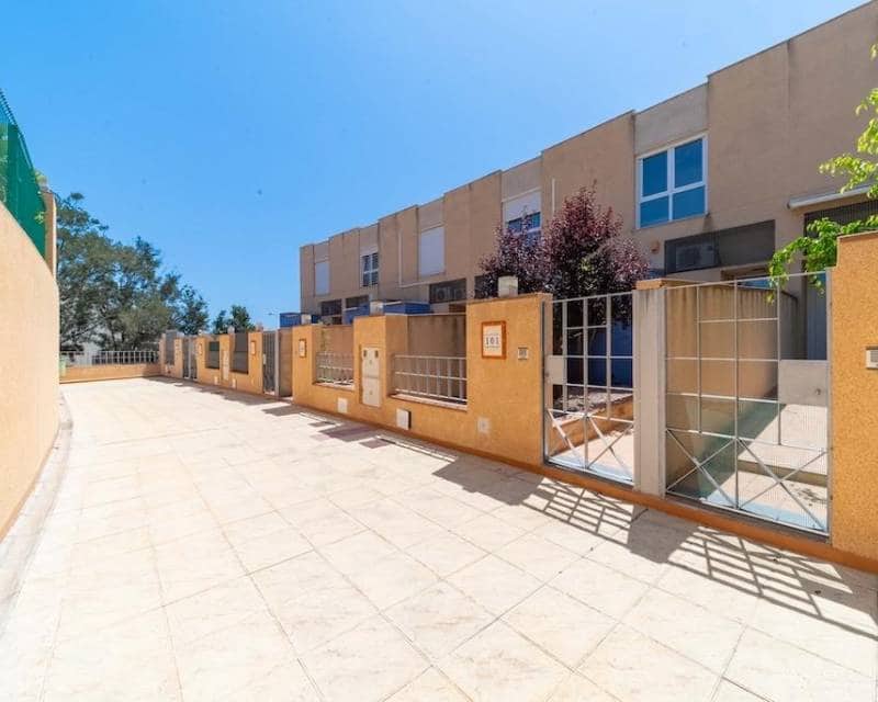 3 soveværelse Byhus til salg i Campoamor med swimmingpool garage - € 450.000 (Ref: 9997902)