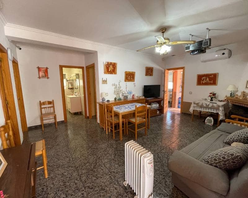 3 quarto Moradia para venda em Guardamar del Segura com piscina - 460 000 € (Ref: 9997903)