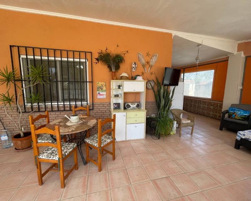 3 quarto Moradia para venda em Guardamar del Segura com piscina - 460 000 € (Ref: 9997903)