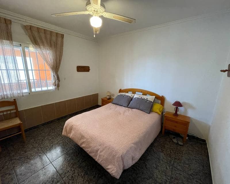 3 quarto Moradia para venda em Guardamar del Segura com piscina - 460 000 € (Ref: 9997903)