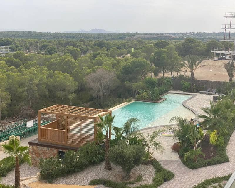 2 soverom Leilighet til salgs i Las Colinas Golf med svømmebasseng - € 475 000 (Ref: 9997904)