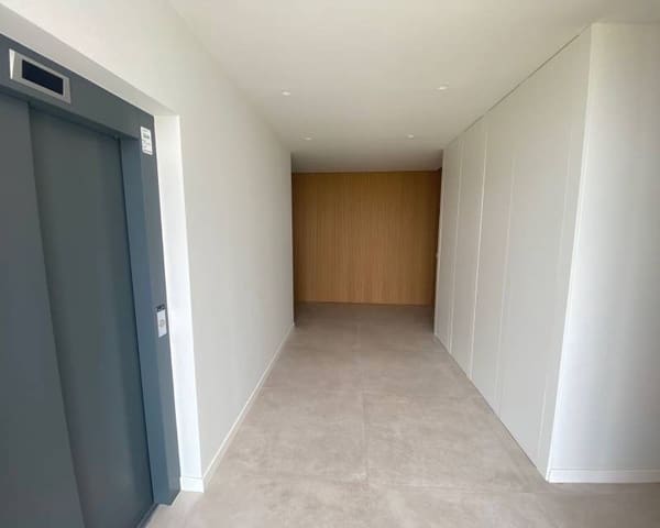 Apartamento de 2 habitaciones en Las Colinas Golf, Orihuela en venta con piscina - 475.000 € (Ref: 9997904)