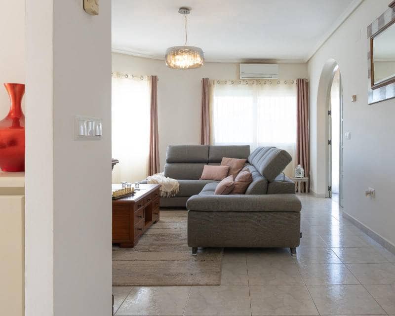 3 camera da letto Villa in vendita in Playa Flamenca con piscina garage - 560.000 € (Rif: 9999068)