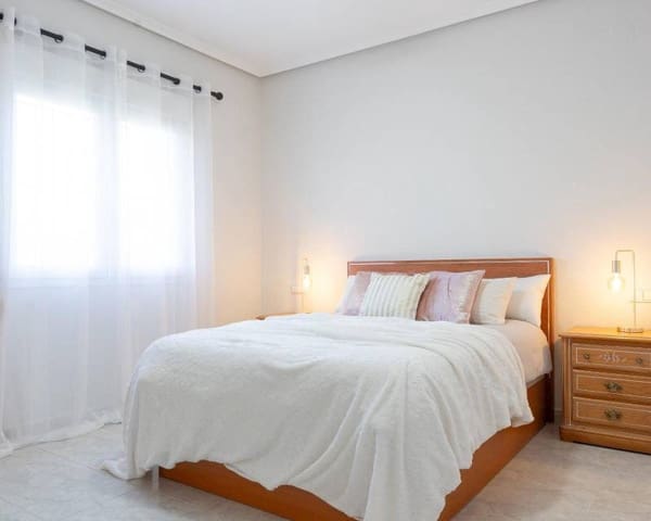 3 slaapkamer Villa te koop in Playa Flamenca, Orihuela met zwembad garage - € 560.000 (Ref: 9999068)