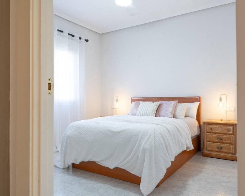 3 camera da letto Villa in vendita in Playa Flamenca con piscina garage - 560.000 € (Rif: 9999068)
