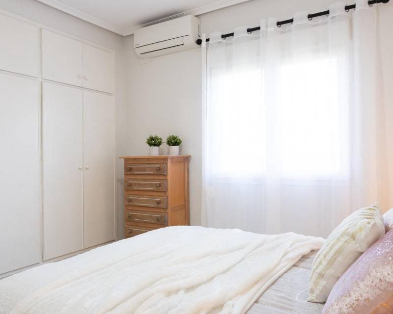 3 camera da letto Villa in vendita in Playa Flamenca con piscina garage - 560.000 € (Rif: 9999068)