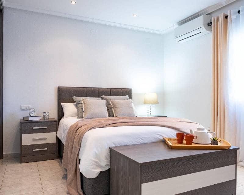 3 camera da letto Villa in vendita in Playa Flamenca con piscina garage - 560.000 € (Rif: 9999068)
