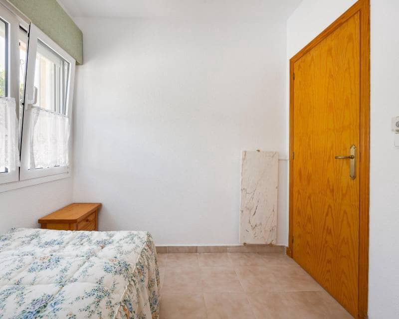 2 soverom Villa til salgs i La Florida med svømmebasseng - € 305 000 (Ref: 9999069)