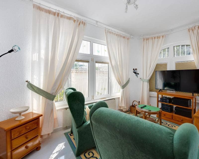 2 soverom Villa til salgs i La Florida med svømmebasseng - € 305 000 (Ref: 9999069)