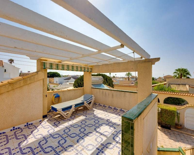2 soverom Villa til salgs i La Florida med svømmebasseng - € 305 000 (Ref: 9999069)
