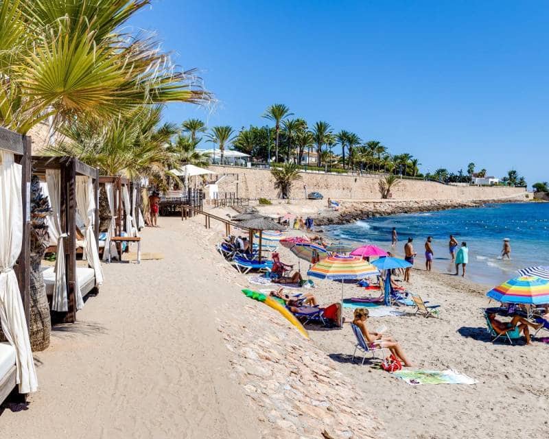 2 soverom Villa til salgs i La Florida med svømmebasseng - € 305 000 (Ref: 9999069)