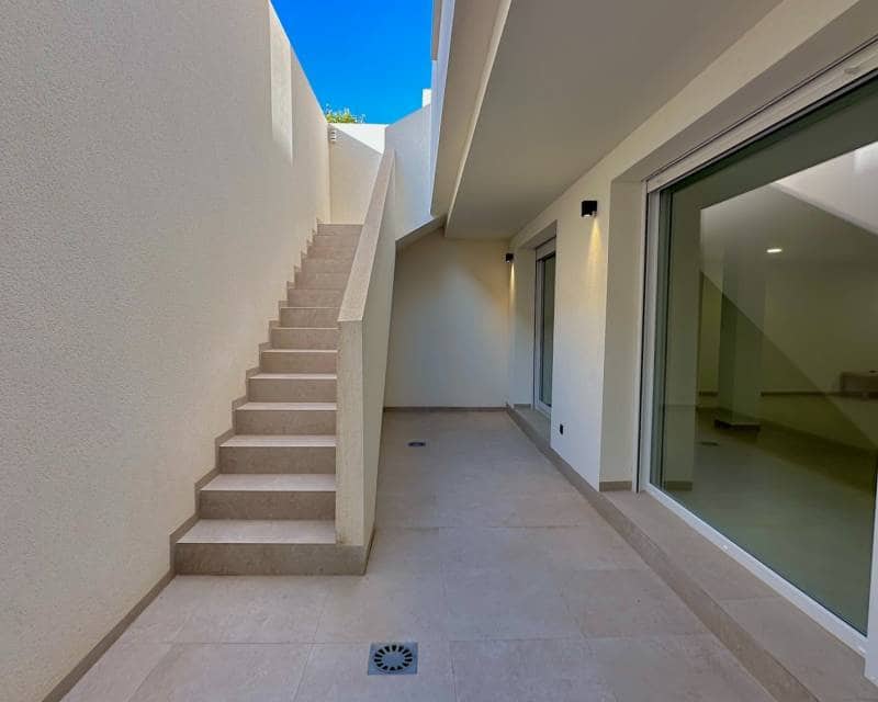 3 slaapkamer Villa te koop in Algorfa met zwembad garage - € 780.000 (Ref: 9999070)