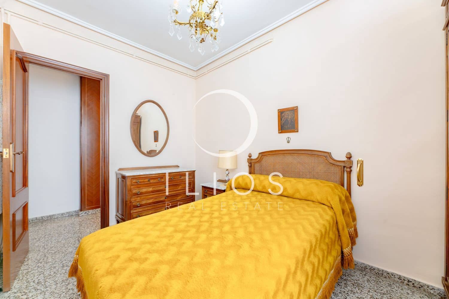 4 Zimmer Apartment zu verkaufen in Valencia Stadt mit Garage - 340.000 € (Ref: 10003619)
