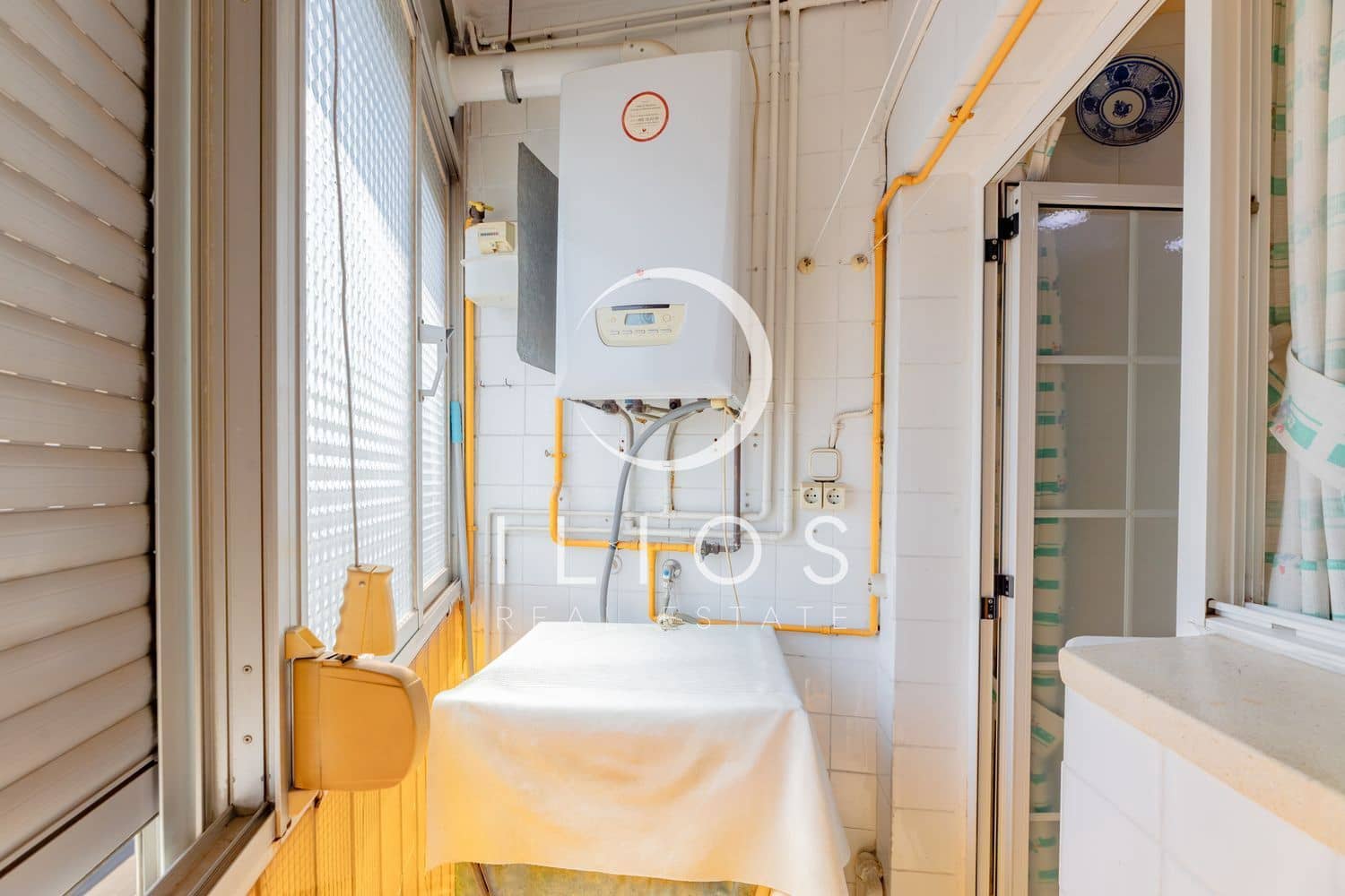 4 Zimmer Apartment zu verkaufen in Valencia Stadt mit Garage - 340.000 € (Ref: 10003619)