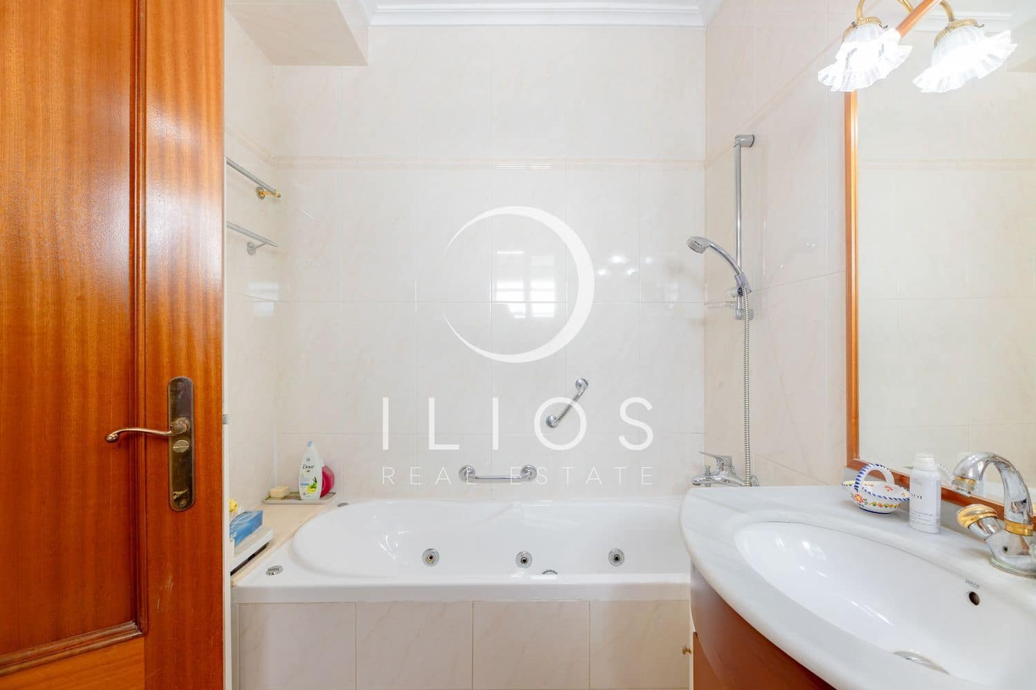 4 Zimmer Apartment zu verkaufen in Valencia Stadt mit Garage - 340.000 € (Ref: 10003619)