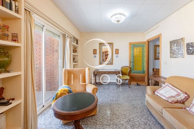 4 Zimmer Apartment zu verkaufen in Benicalap, València Stadt mit Garage - 340.000 € (Ref: 10003619)