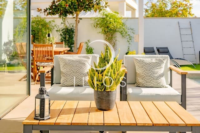 4 sypialnia Willa na sprzedaż w Montesol, La Villajoyosa / Vila Joiosa z basenem - 1 250 000 € (Ref: 10150375)