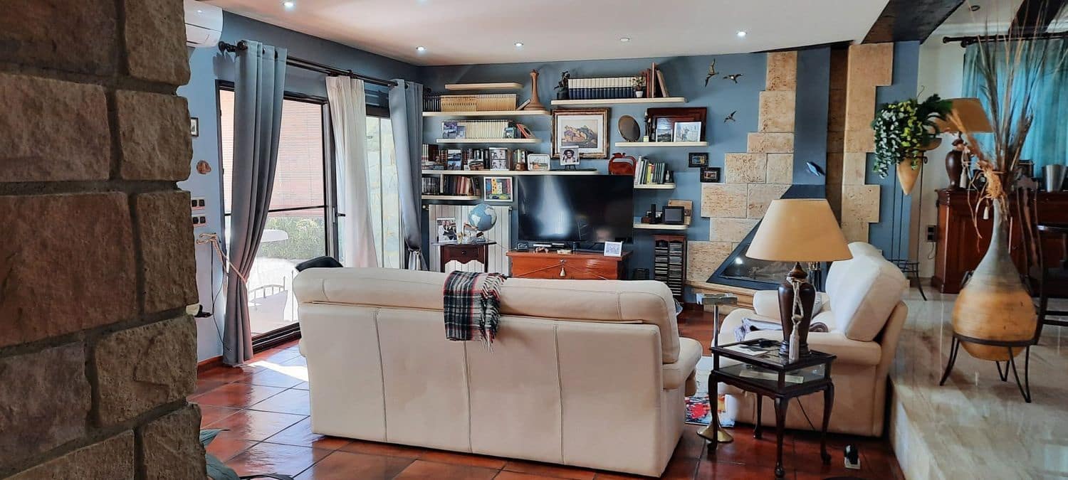 4 quarto Moradia para venda em Pucol com piscina garagem - 1 200 000 € (Ref: 7404384)