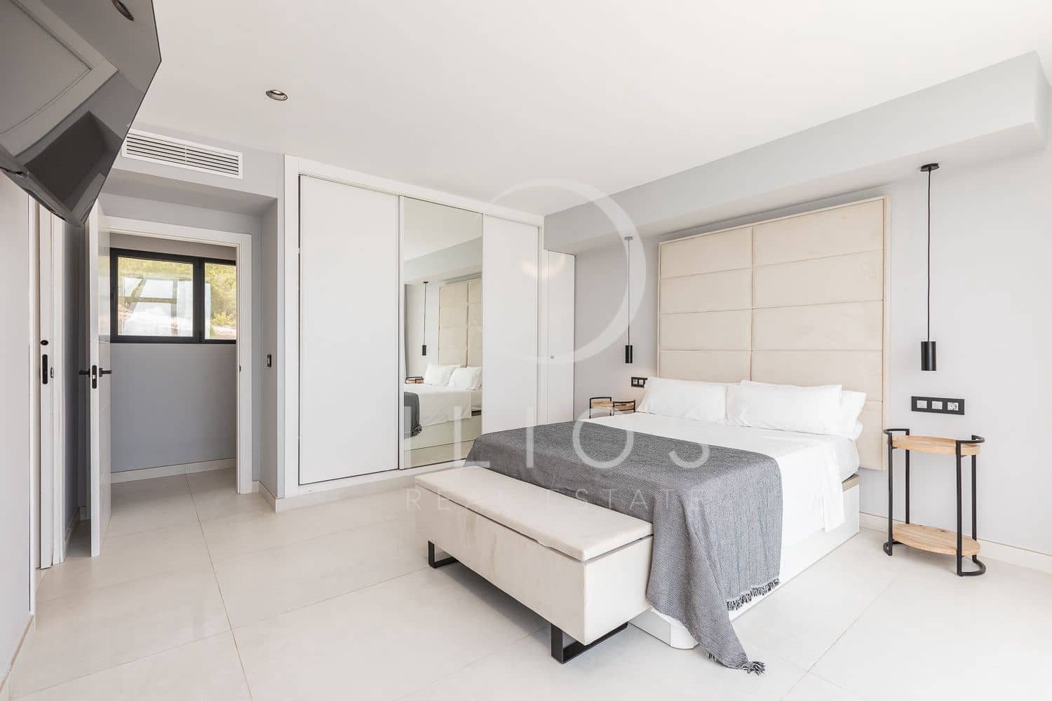 5 soveværelse Villa til salg i El Faro med swimmingpool - € 1.995.000 (Ref: 7685812)