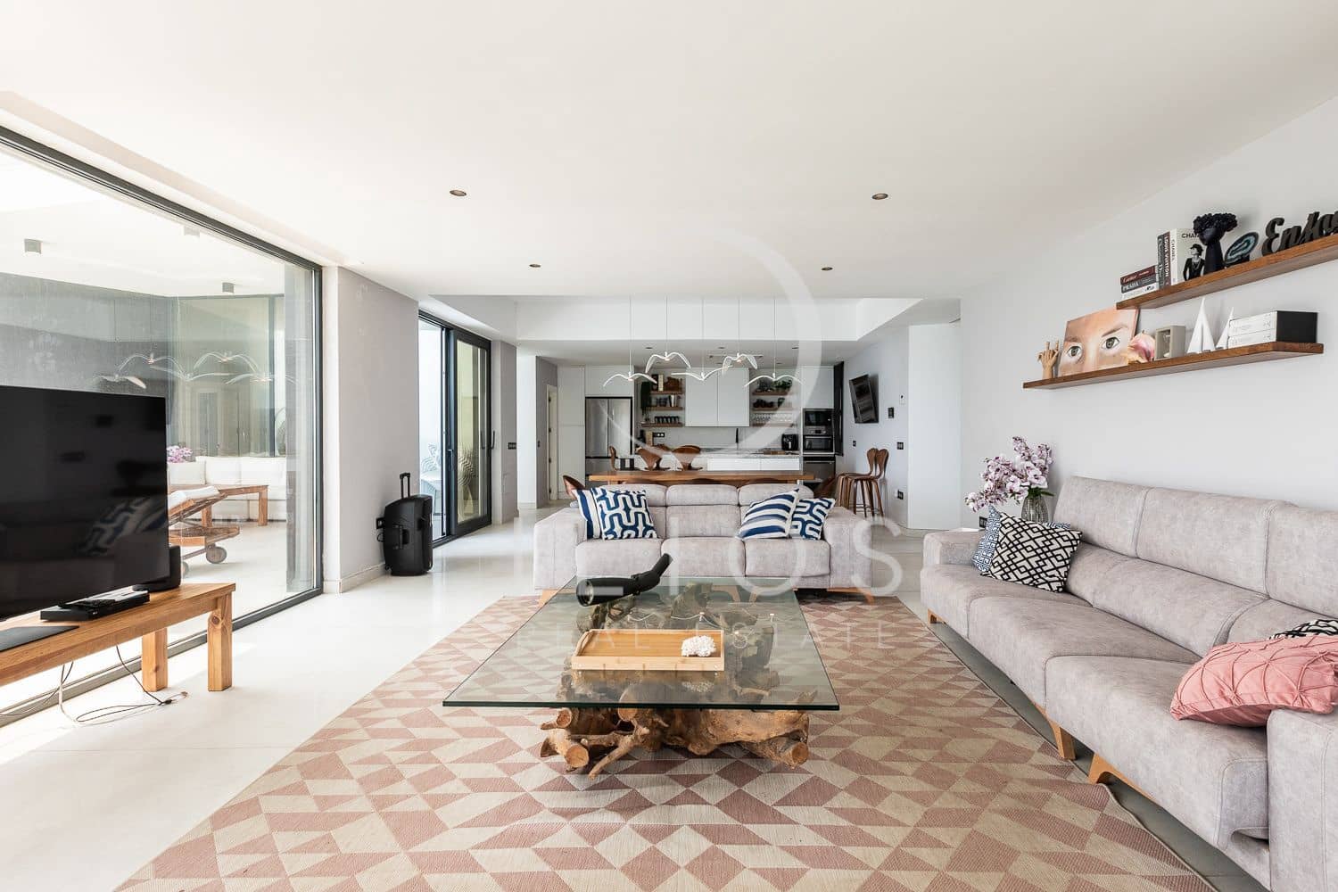 5 soveværelse Villa til salg i El Faro med swimmingpool - € 1.995.000 (Ref: 7685812)