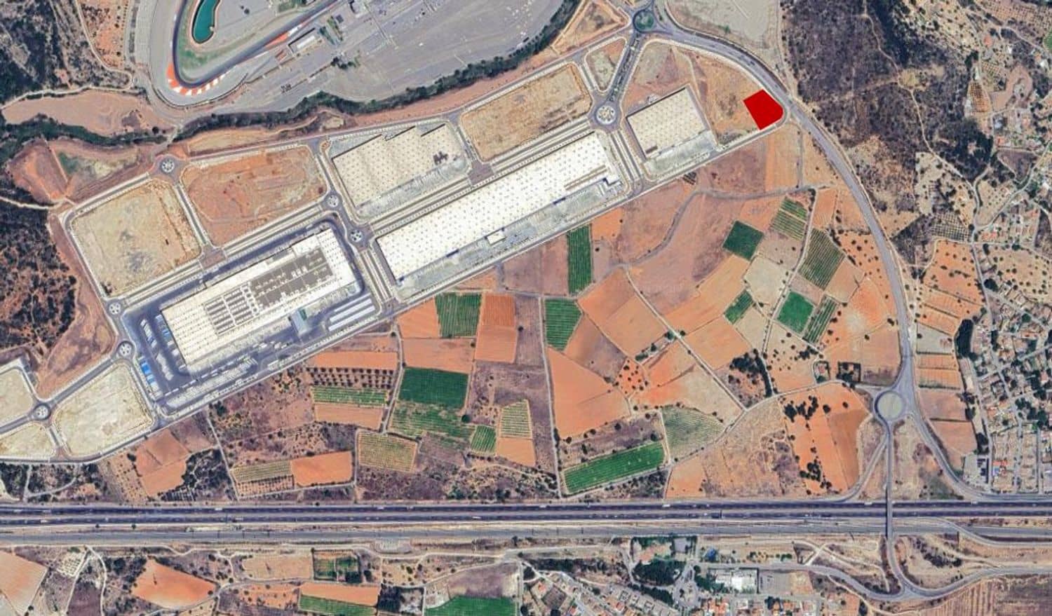 Ubebygd land til salgs i Chiva - € 350 000 (Ref: 8190460)