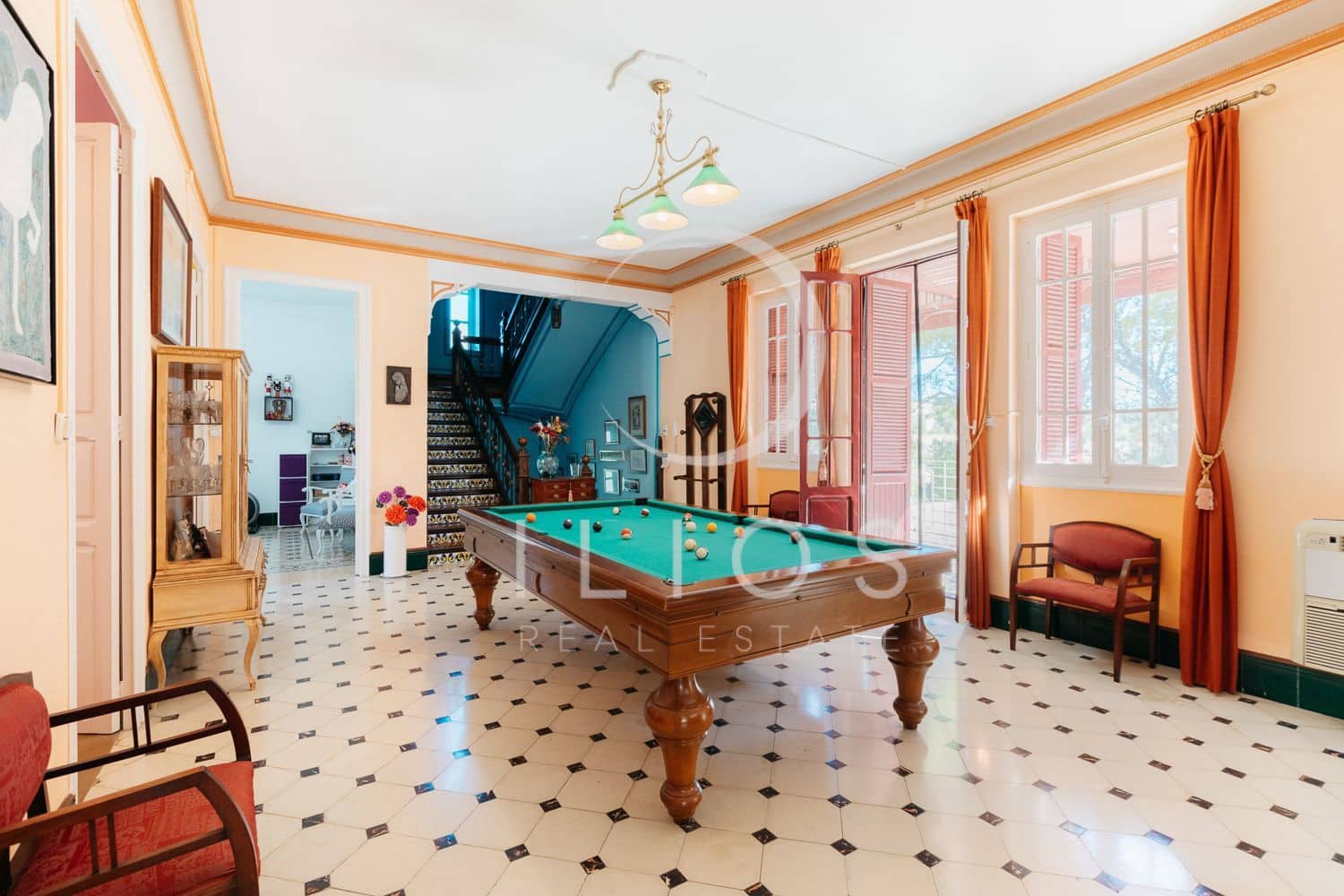 10 soverom Villa til salgs i Bunol med svømmebasseng garasje - € 900 000 (Ref: 8327559)