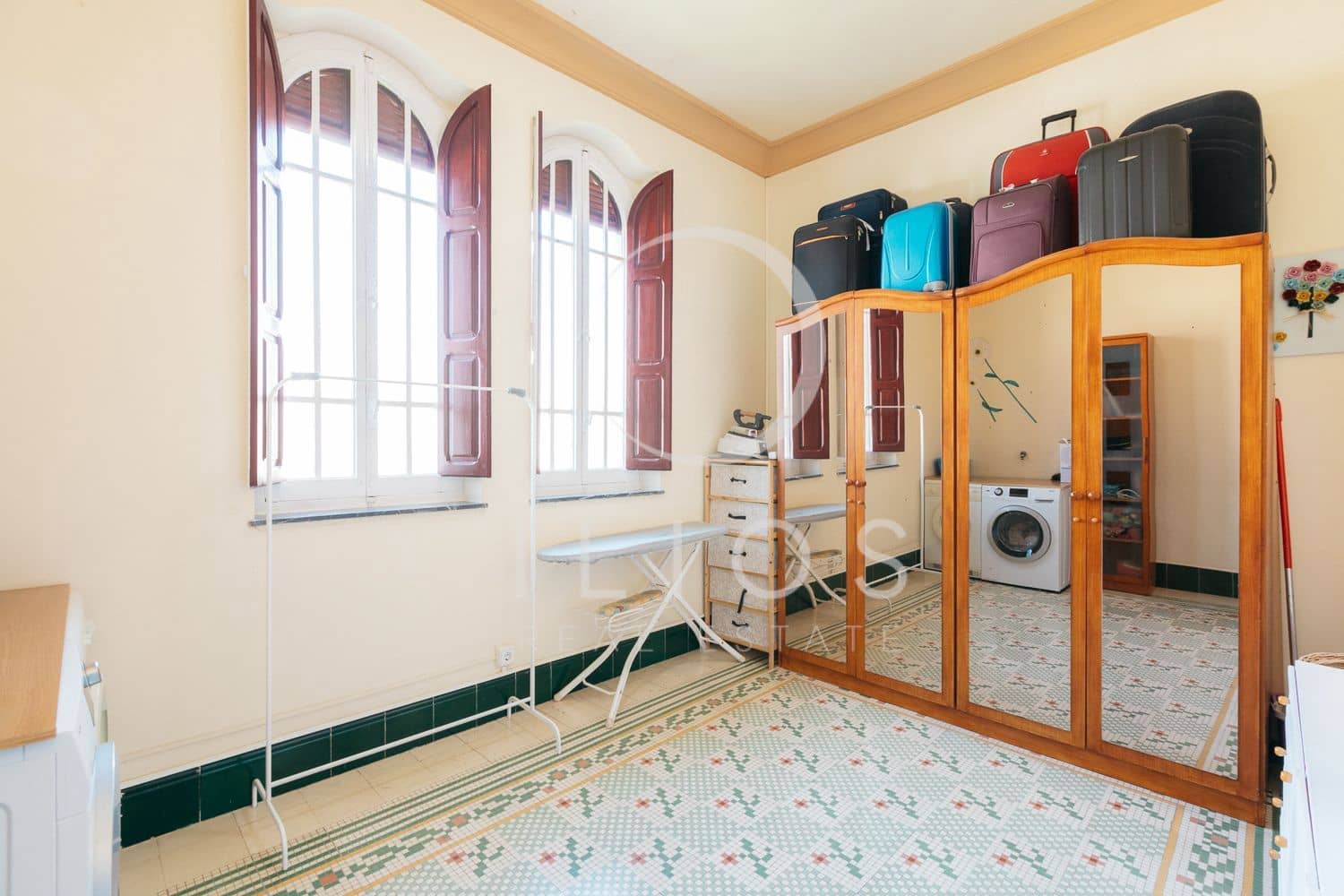 10 soverom Villa til salgs i Bunol med svømmebasseng garasje - € 900 000 (Ref: 8327559)