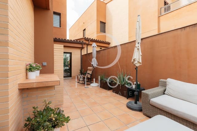 6 slaapkamer Huis te koop in Bétera met zwembad - € 630.000 (Ref: 8423409)