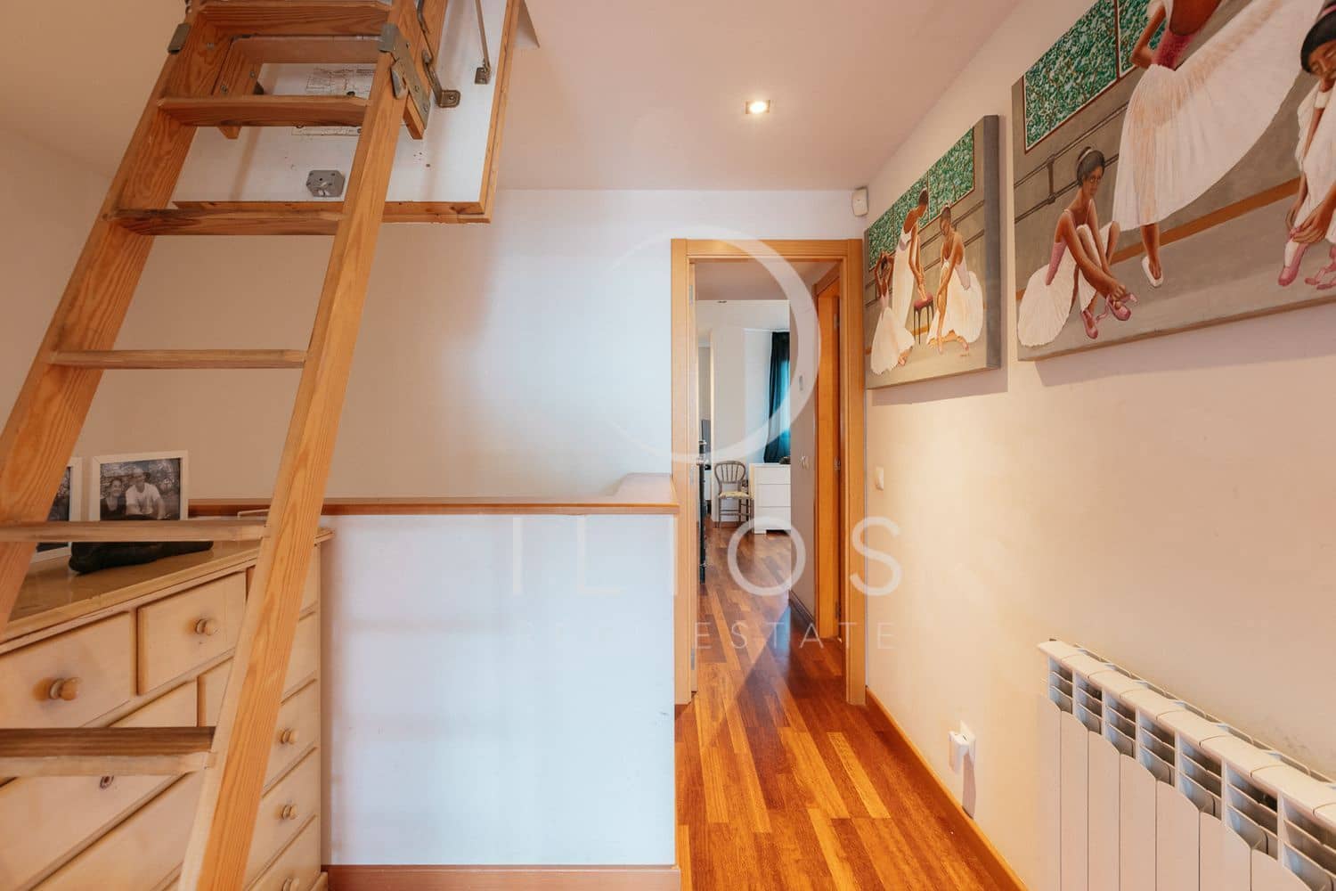 6 soverom Hus til salgs i Betera med svømmebasseng - € 630 000 (Ref: 8423409)