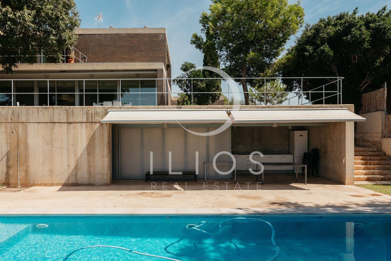 5 soverom Villa til salgs i Godella med svømmebasseng - € 1 350 000 (Ref: 8536800)