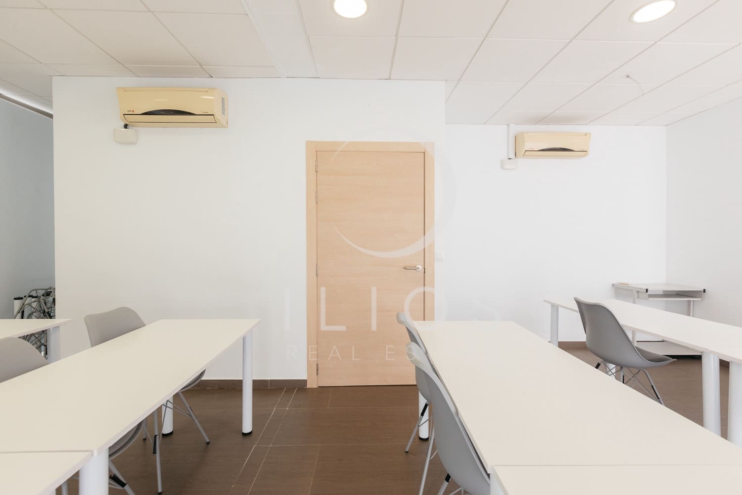 4 soveværelse Erhverv til salg i Valencia by - € 425.000 (Ref: 8548308)