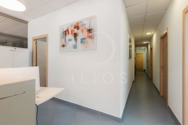 4 soveværelse Erhverv til salg i Valencia by - € 425.000 (Ref: 8548308)