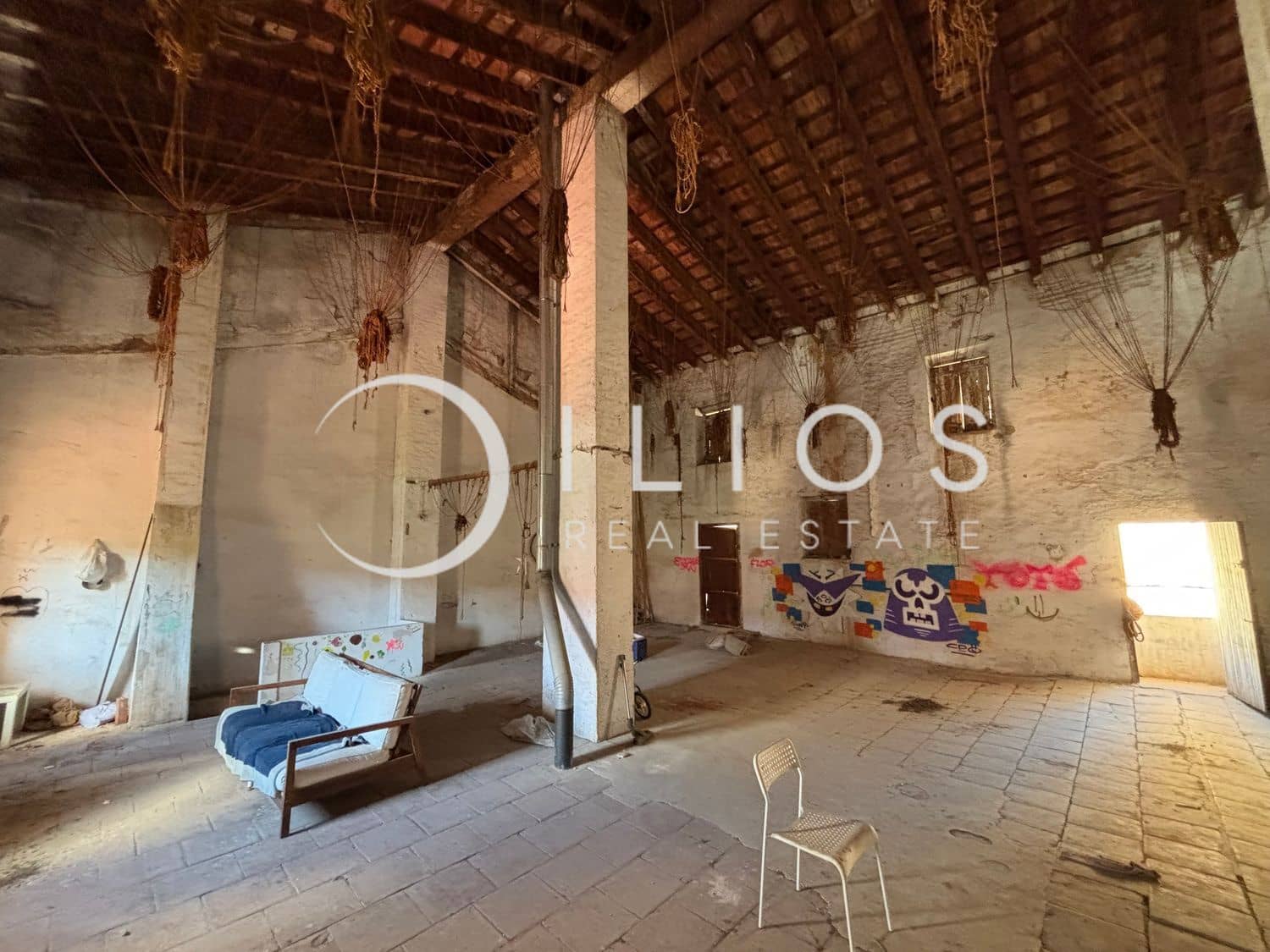 4 bedroom Finca/Country House for sale in Masarrochos / Massarrojos with pool - € 450,000 (Ref: 8683296)