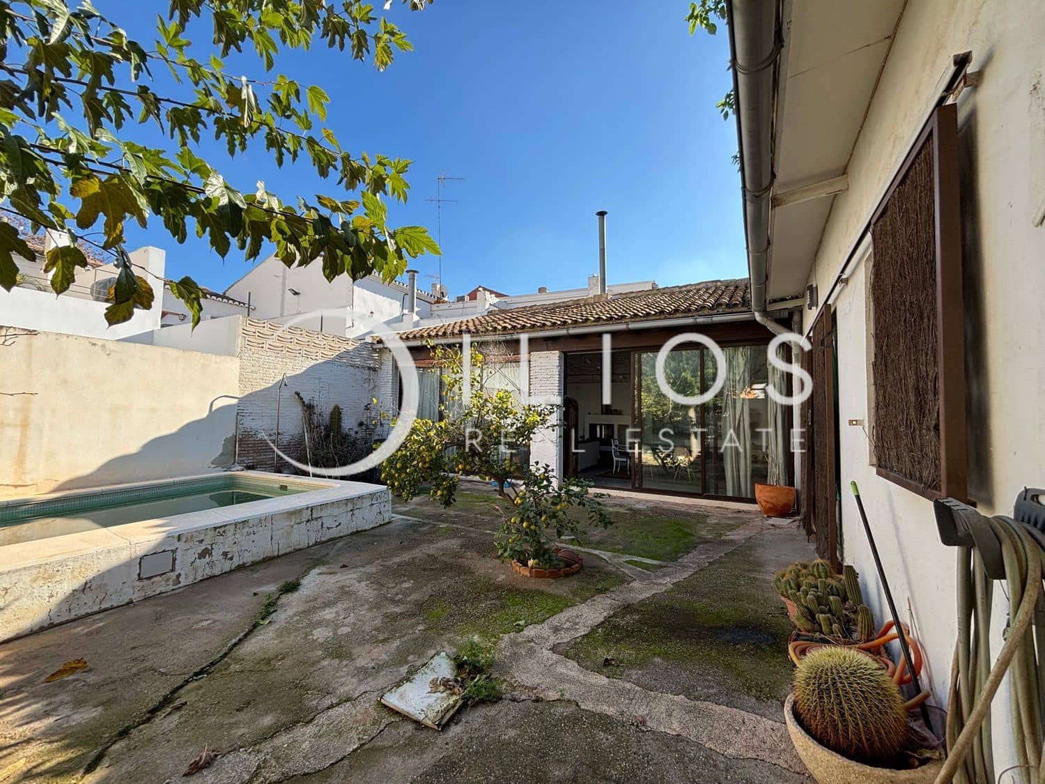 4 bedroom Finca/Country House for sale in Masarrochos / Massarrojos with pool - € 450,000 (Ref: 8683296)