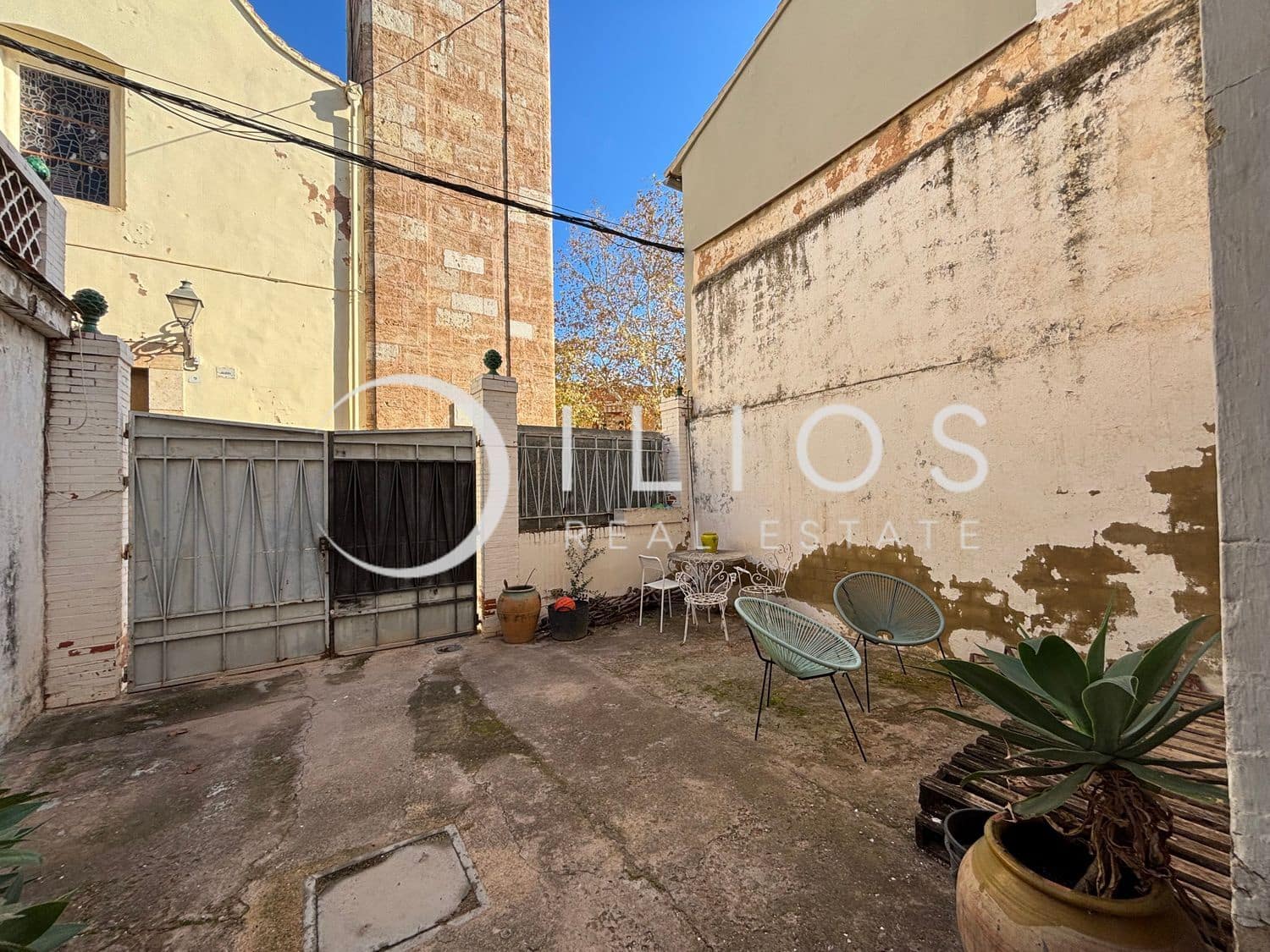 4 bedroom Finca/Country House for sale in Masarrochos / Massarrojos with pool - € 450,000 (Ref: 8683296)