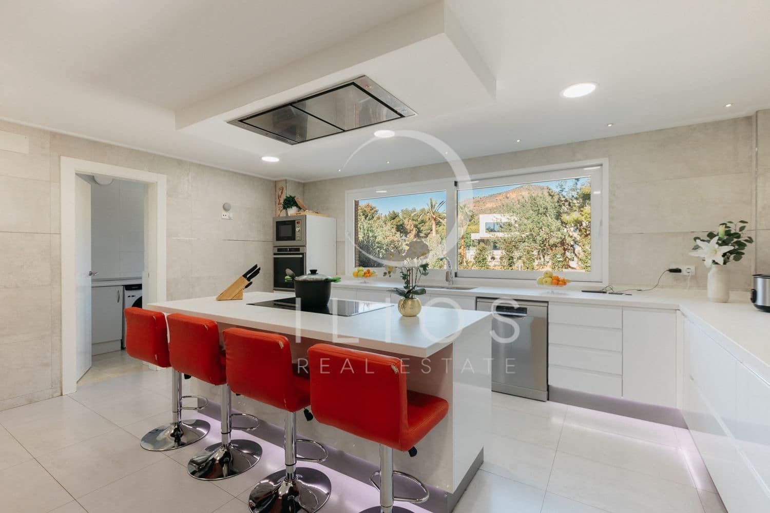 5 slaapkamer Villa te koop in Pucol met zwembad - € 1.250.000 (Ref: 8854610)