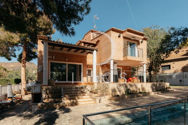 5 bedroom Villa for sale in Puçol with pool - € 1,250,000 (Ref: 8854610)
