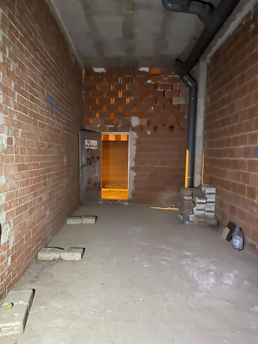 Appartement à vendre à Villena - 25 000 € (Ref: 8891087)