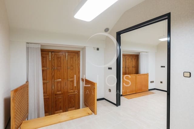 Commercial for sale in La Xerea, Valencia city - € 800,000 (Ref: 8916187)