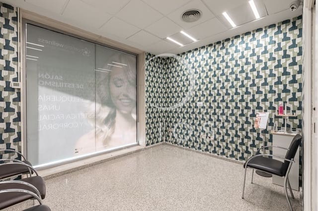 Commercial for sale in El Pla del Remei, Valencia city - € 600,000 (Ref: 8916188)