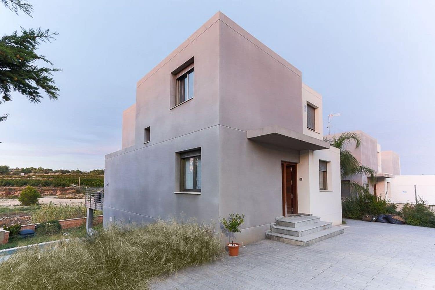6 sypialnia Willa na sprzedaż w Montserrat z basenem garażem - 436 000 € (Ref: 8981544)