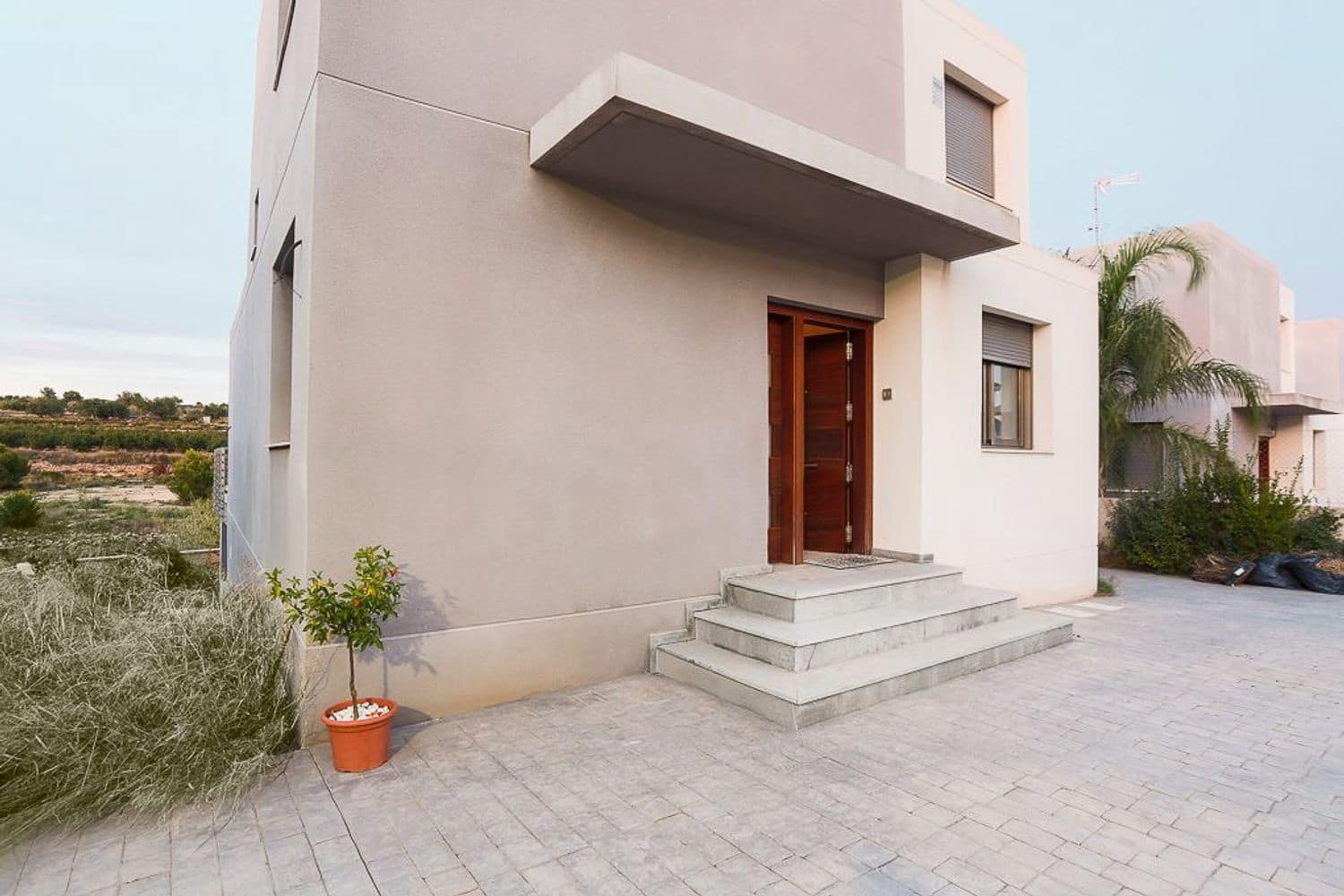 6 sypialnia Willa na sprzedaż w Montserrat z basenem garażem - 436 000 € (Ref: 8981544)