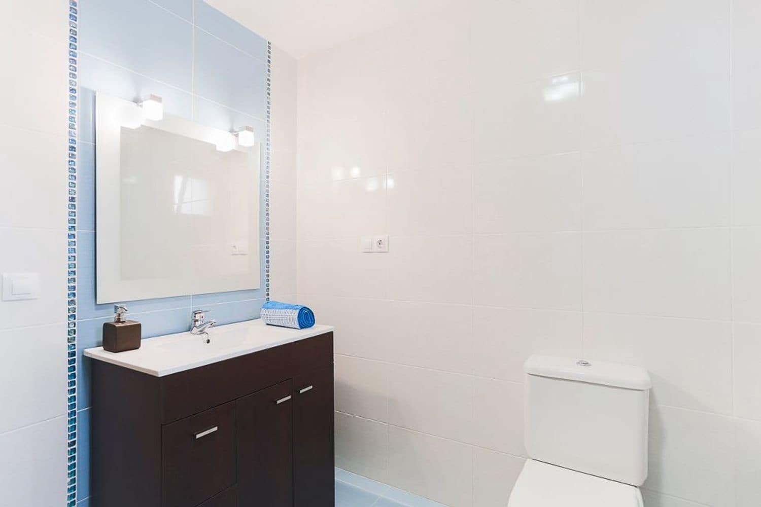 6 sypialnia Willa na sprzedaż w Montserrat z basenem garażem - 436 000 € (Ref: 8981544)