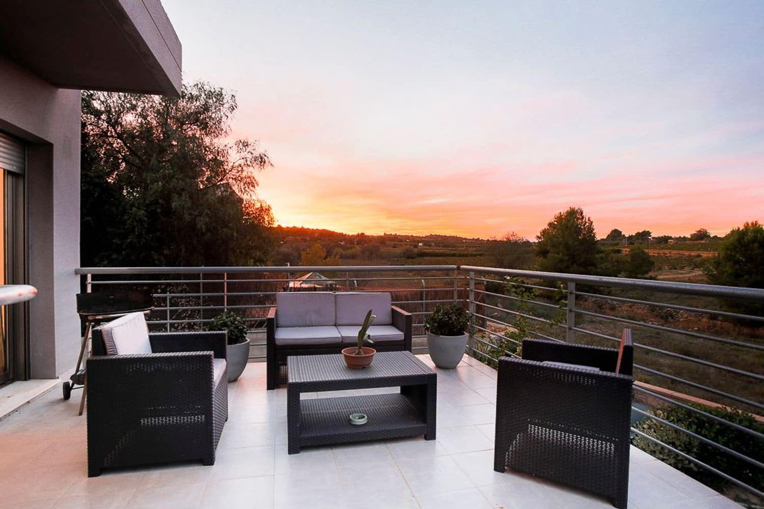 6 sypialnia Willa na sprzedaż w Montserrat z basenem garażem - 436 000 € (Ref: 8981544)