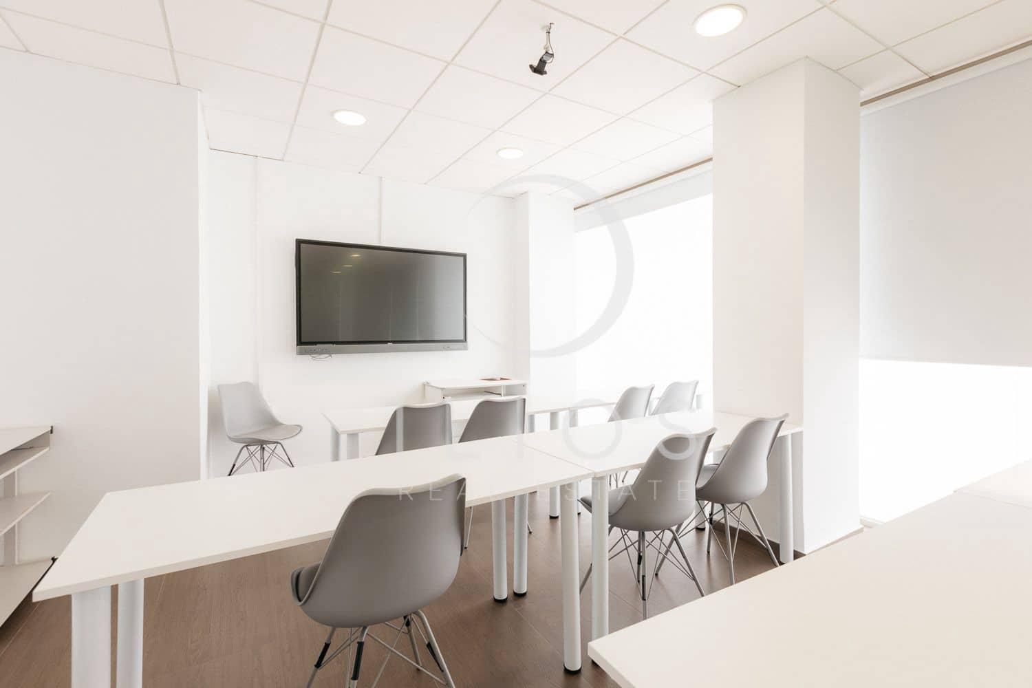 Lejlighed til leje i Valencia by - € 2.250 (Ref: 9075035)