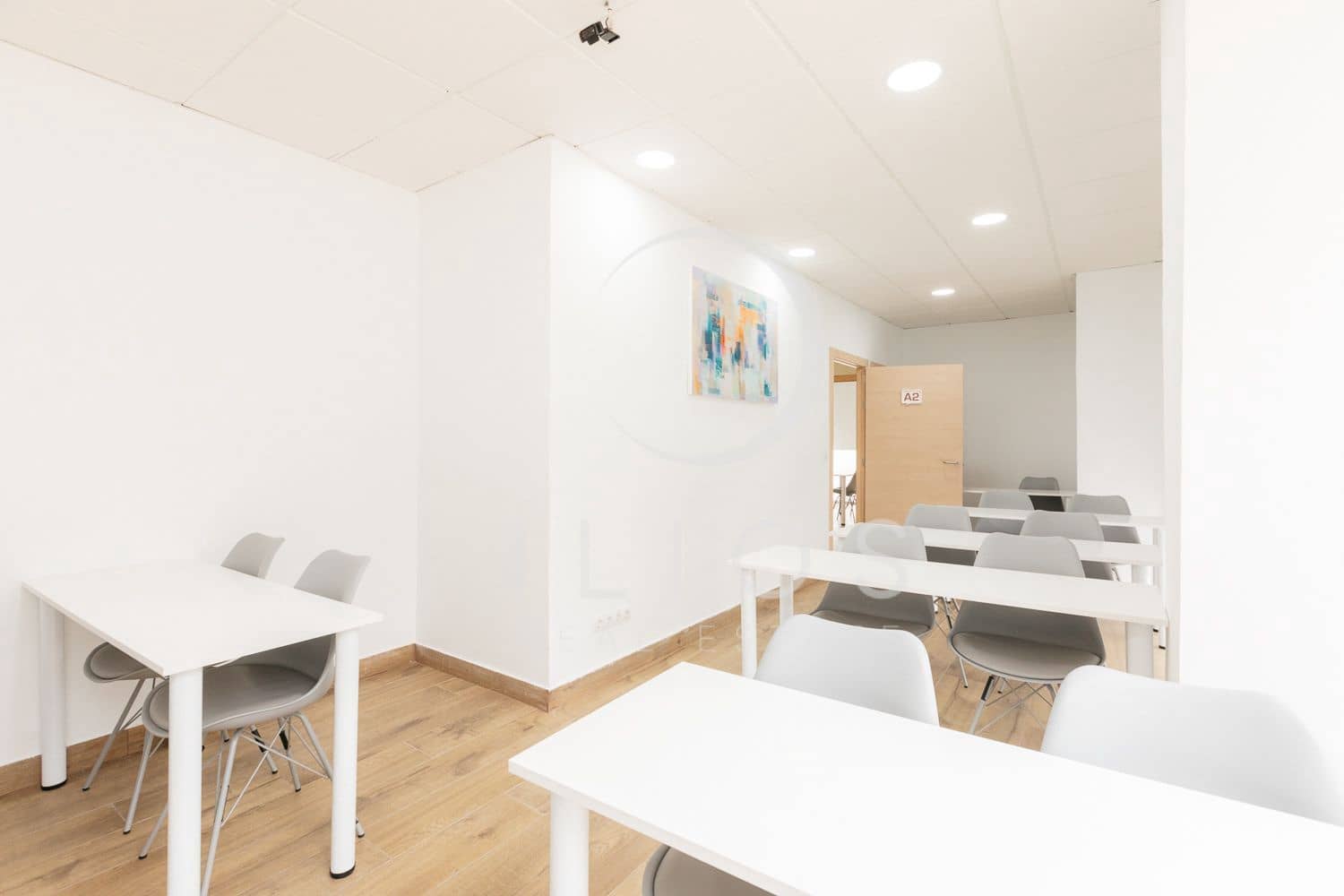 Kommersiell til leie i Valencia by - € 1 900 (Ref: 9075035)