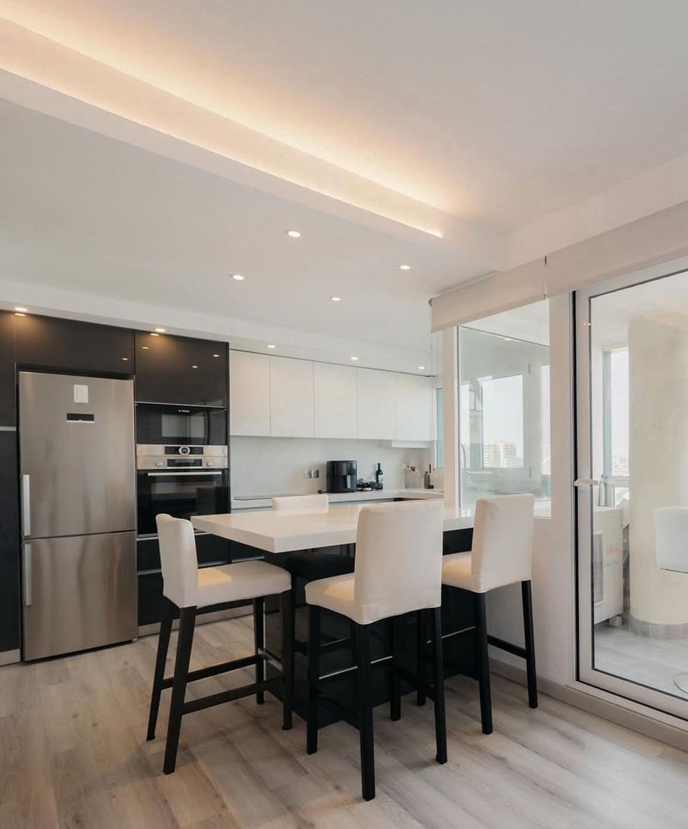 3 soverom Leilighet til salgs i Valencia by med svømmebasseng - € 695 000 (Ref: 9128208)